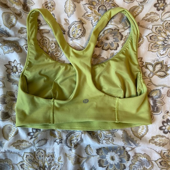sports bra size 6 - Picture 2 of 3